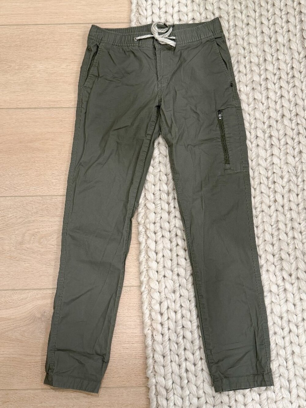 Vuori Ripstop Climber Olive Green Drawstring Pants XS